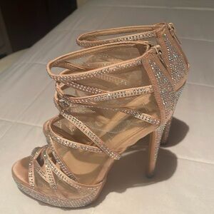 Steve Madden 3.5” heel  Size 5.5